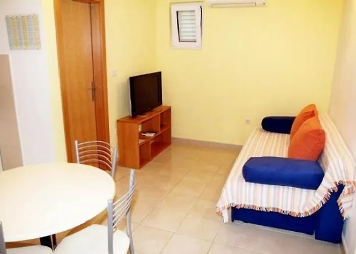 Apartments Sini